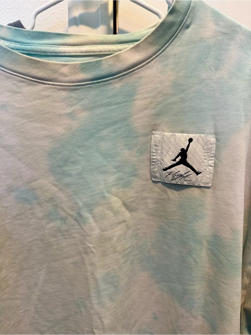 Nike Jordan Men's Essentialsv Statement Oversized Tie-Dye Flight T-Shirt DX9583